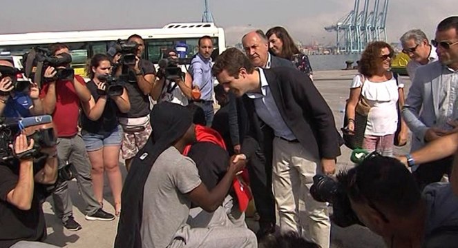 Casado viaja a Algeciras y Ceuta para visitar a inmigrantes