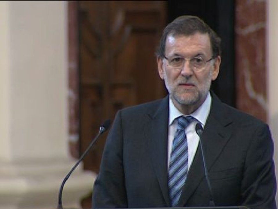 Rajoy advierte que frente al Estado de derecho "no caben ni astucias, ni atajos, ni añagazas"