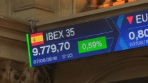 El Ibex 35 no logra establecerse sobre los 9.800 puntos