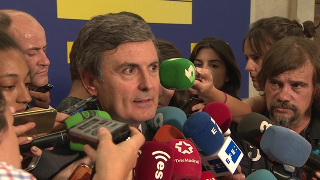 Fomento recalcala la importancia de un marco regulatorio estable entre taxis y VTC