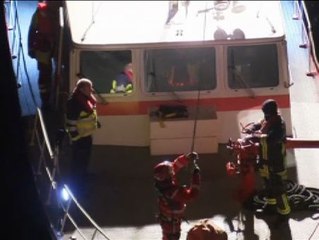 Atrapada una familia con dos bebés en un teleférico sobre el Rhin