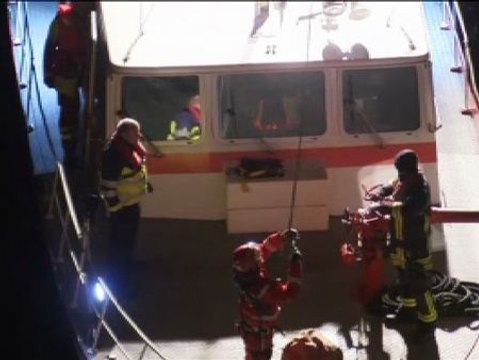 Atrapada una familia con dos bebés en un teleférico sobre el Rhin