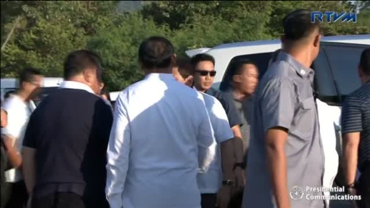 Convertidos a chatarra 68 coches de lujo en Filipinas