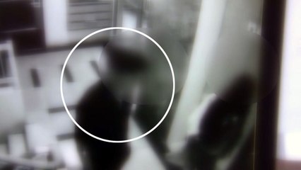 하룻밤새 여성 2명 집 앞까지 뒤따라간 남성 검거 / YTN