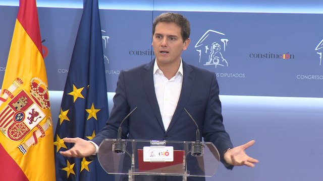 Cs critica las ocurrencias del Gobierno en política migratoria