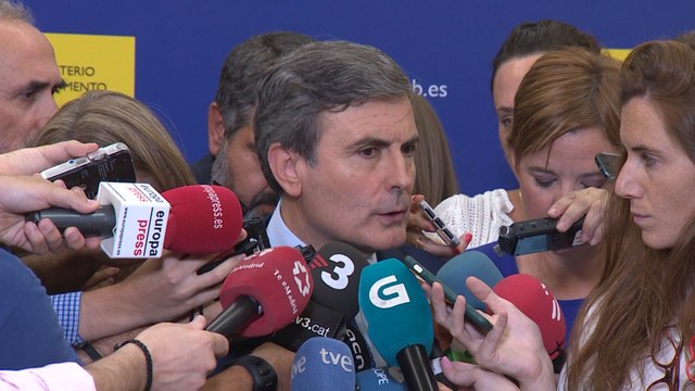 Fomento plantea la posibilidad de licencias urbanas para VTC