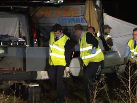 Tres fallecidos y 26 heridos tras la colisión de dos autobuses en la A-62