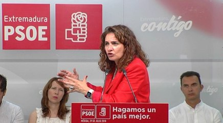 Montero afirma que el Gobierno no se va "achantar"