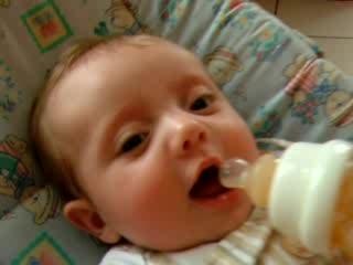 Mélia, mon 1er jus de fruit