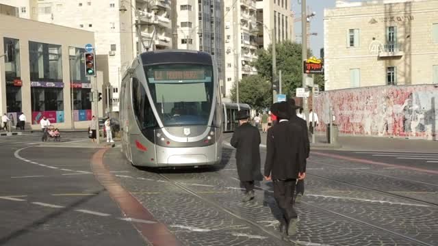 Ultra-Ortodoks Yahudilerden askerlik protestosu