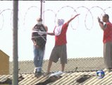 Máxima violencia entre los presos amotinados en un cárcel del sur de Brasil