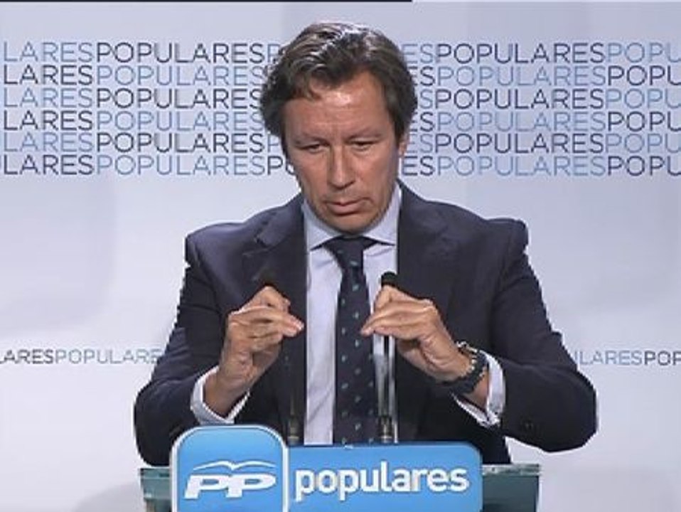 Floriano 'echa balones fuera' sobre la expulsión de Rato por el caso de las tarjetas 'opacas'