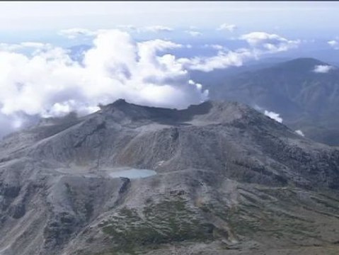Sigue la búsqueda de los desaparecidos por el volcán