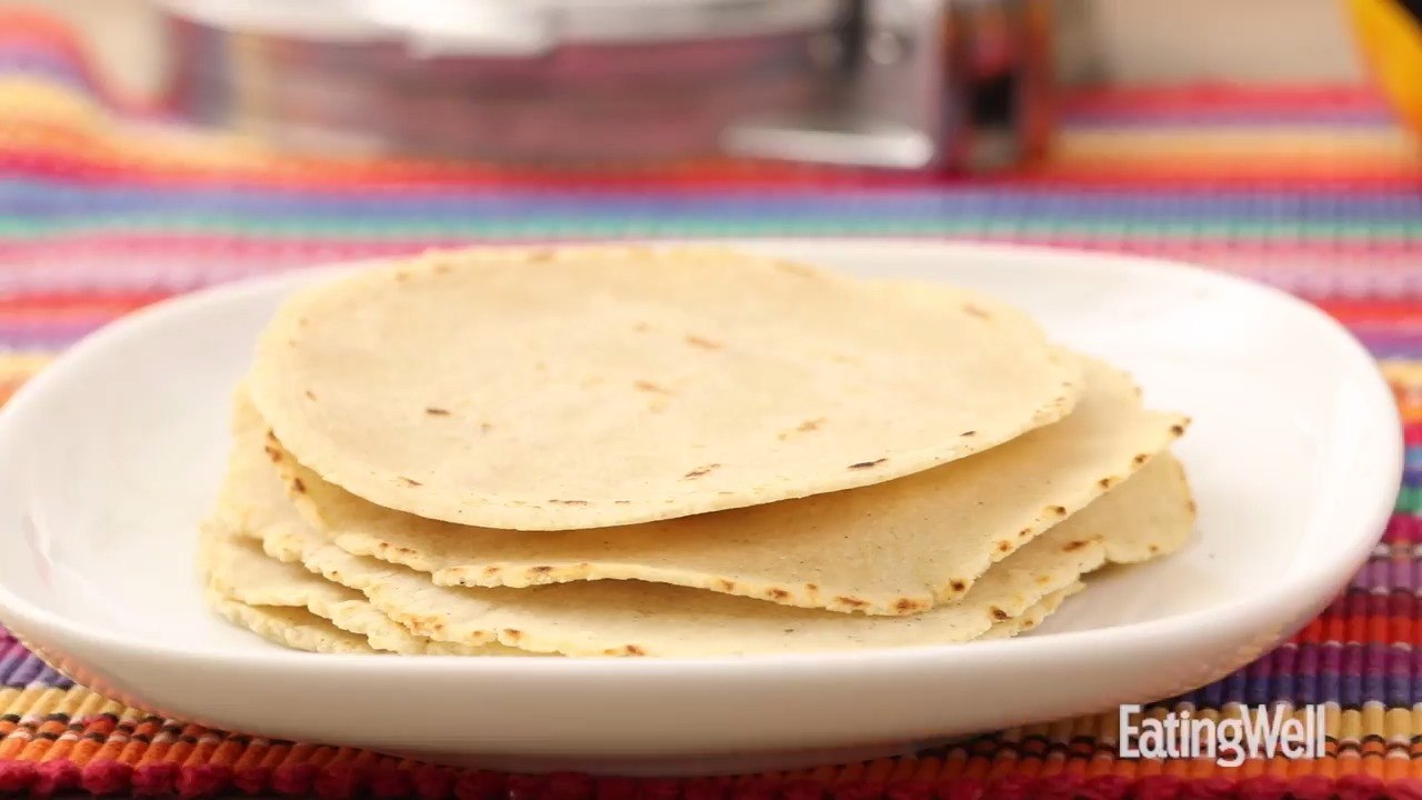 How to Make Homemade Corn Tortillas