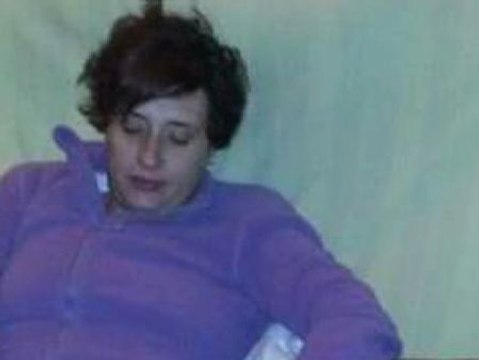 Teresa mejora y comparte planta con 5 sospechosos de contagio de ébola