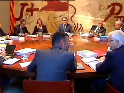 El Govern y el Parlament catalán recurrirán la decisión del Constitucional