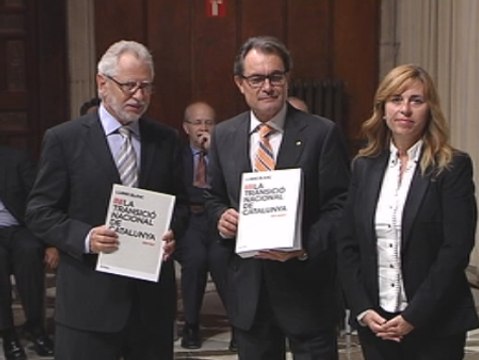 El Tribunal Constitucional frena la consulta de Artur Mas