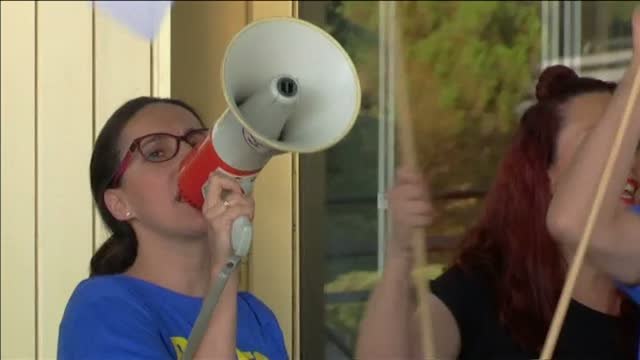 La huelga de Ryanair provoca tensión entre los afectados en Madrid