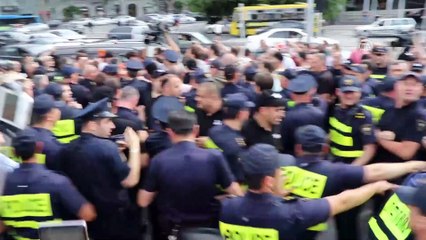 Gürcistan'da Rus heyetine protesto - TİFLİS