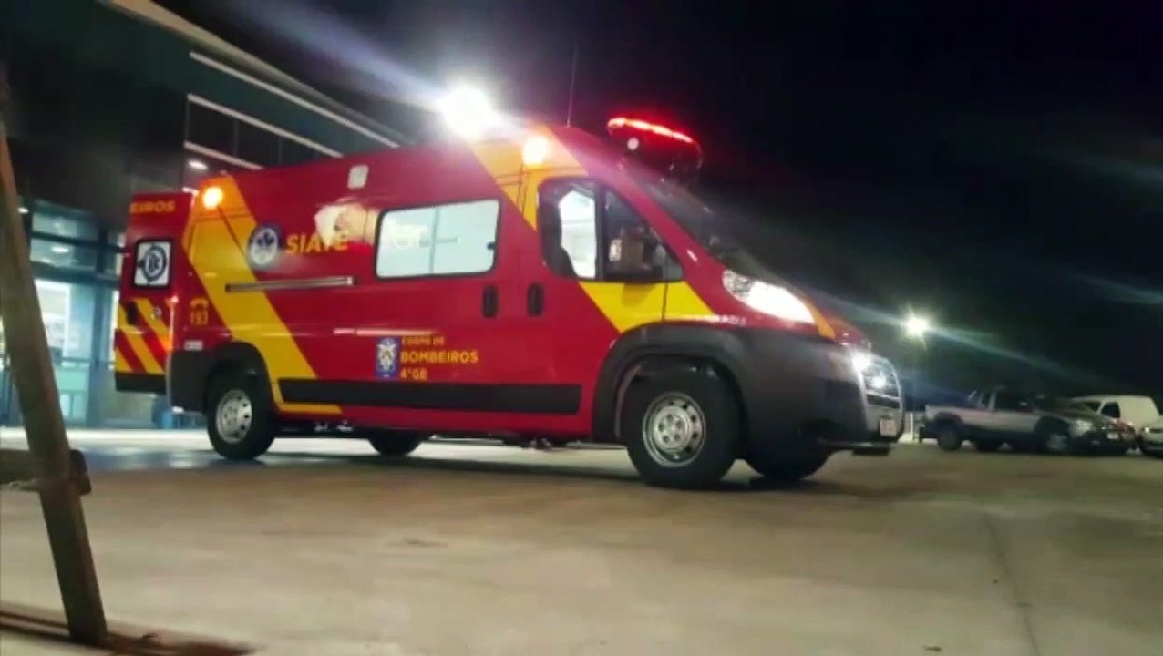 Homem fica ferido ao cair em supermercado na Avenida Carlos Gomes