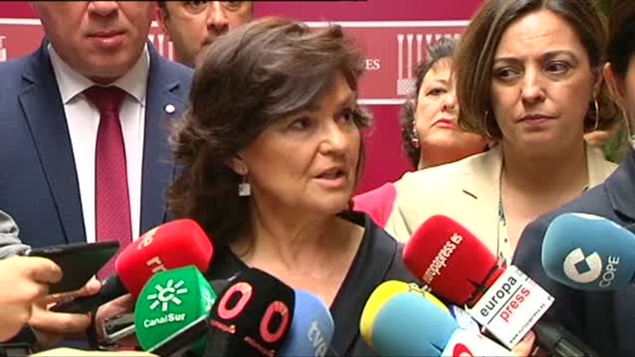 Carmen Calvo justifica el viaje en avión oficial de Sánchez al FIB: "Estuvo de agenda oficial todo el día"