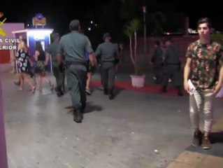 Скачать видео: Desmantelada una organización de tráfico de droga en Magaluf