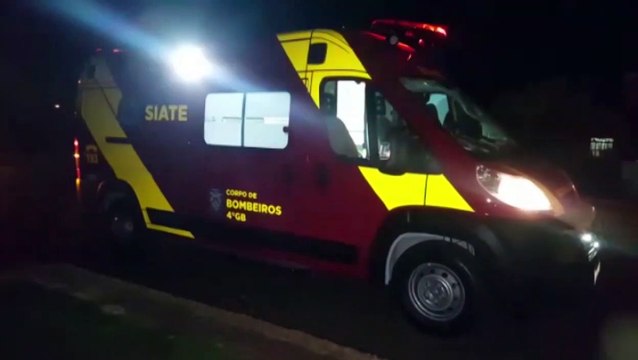 Homem se fere com vidro ao dar soco em janela no Colmeia