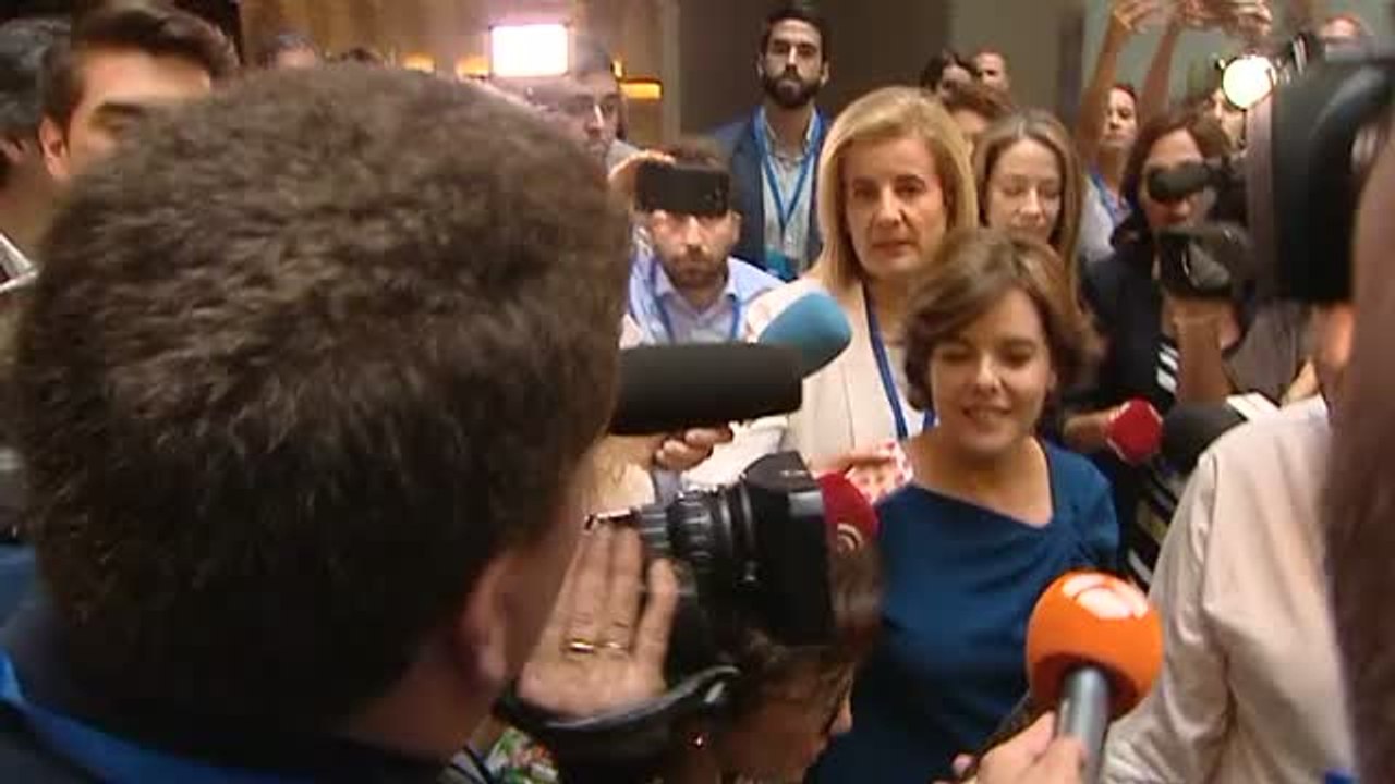 Sáenz de Santamaría: "Eso ya lo tendremos que hablar"