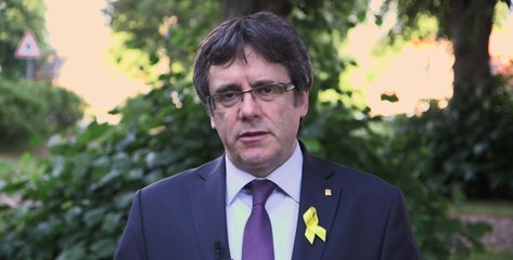 下载视频: Carles Puigdemont demana l'alliberament dels membres del seu darrer govern en presó preventiva