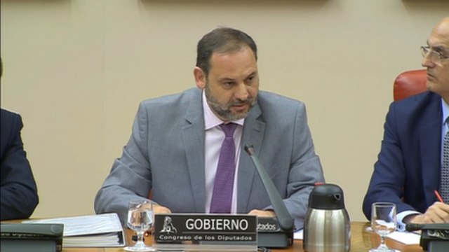 Ábalos lanzará contratos de obras por 5.000 millones