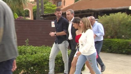 Zapatero ofrece una una conferencia en Rota