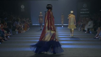 Duyos desfila en la Mercedes-Benz Fashion Week