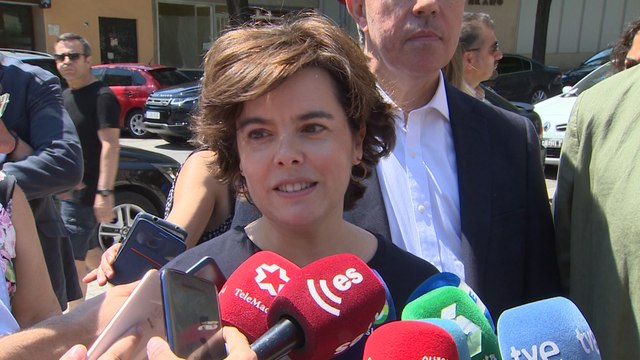 Sáenz de Santamaría acepta debatir con Pablo Casado