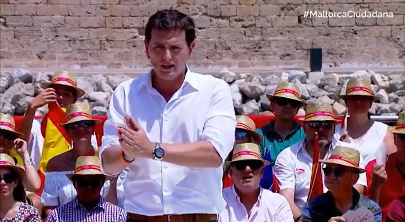 Rivera defiende "una España de ciudadanos libres e iguales"
