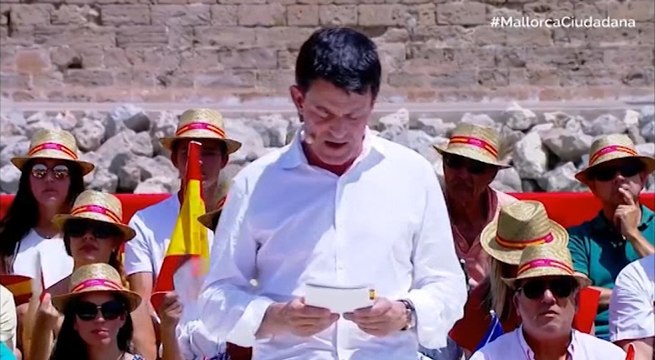 Manuel Valls: Se debe defender la Constitución