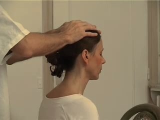 Soulager un proche (position assise)