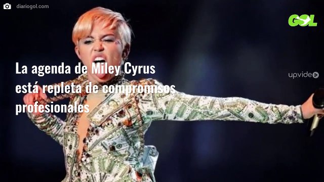 Miley Cyrus hace nudismo: la foto inédita