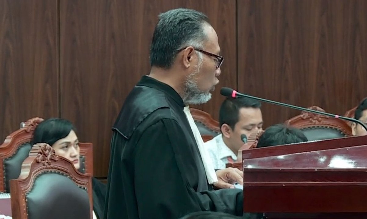 Tim Hukum BPN Prabowo-Sandi Mengajukan Sejumlah...