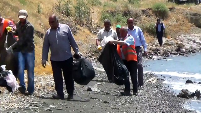 Van Gölü sahilinde temizlik çalışması - BİTLİS