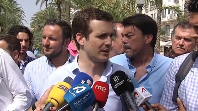 Casado, a Santamaría: La soberbia no hace ganar congresos, pero sí hace perder elecciones