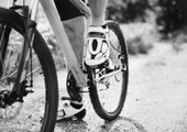 Wie vermeidet man Fußschmerzen beim Mountainbiken?