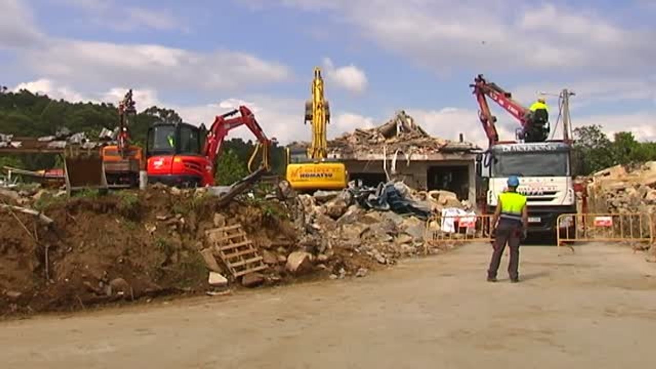 Comienzan las tareas de desescombro en Tui