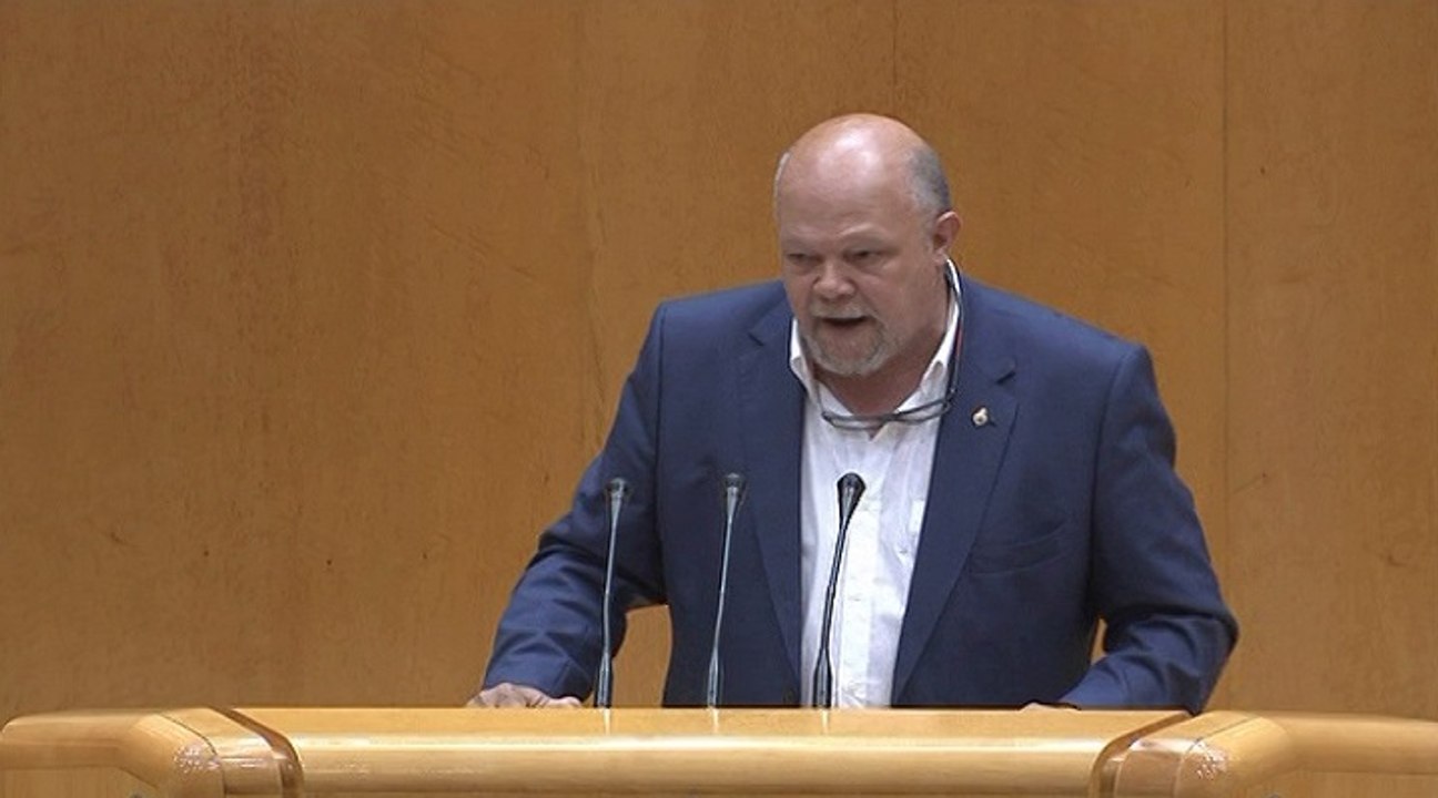 Cs anuncia su ausencia en el Pleno del Senado sobre RTVE
