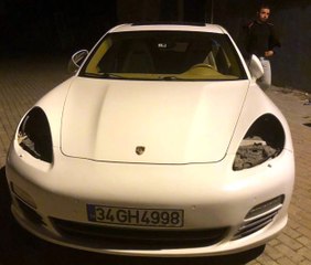 Lüks aracın 55 bin lira değerindeki iki farını çaldılar