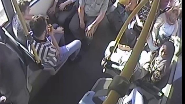 Otobüste fenalaşan yolcuyu şoför hastaneye yetiştirdi - KAHRAMANMARAŞ