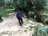 Karaman'da yaşanan sel anı cep telefonuna yansıdı