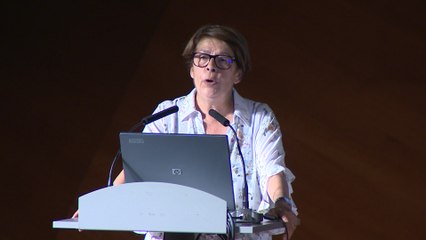 Carmena reconoce que la gestión de residuos "es una apasionante tarea"