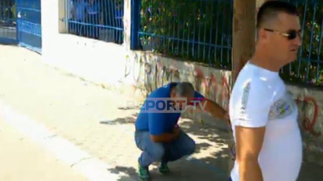 Tensione në Kamëz, militantët e PD-së tentojnë të hyjnë në KZAZ, policia hedh gaz lotsjellës