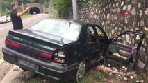 KARABÜK Otomobil istinat duvarına çarptı Melek öldü, anne ve babası yaralandı