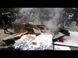 Pushtohet KZAZ në Burrel, mbështetësit e opozitës djegin materialet zgjedhore